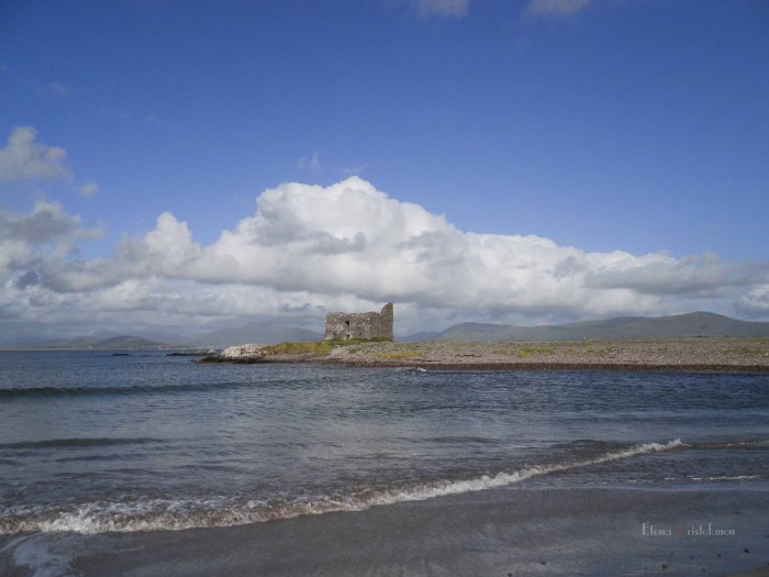 Irish Art, Art Gallery, Cill Rialaig, Cill Rialaig Arts Centre, paintings, art, visit Ireland, artist painting, art for sale, paintings for sale, original art for sale, art buyer, buy art, online art gallery, gallery art, art galleries websites, fine art gallery, Kerry, Kerry art